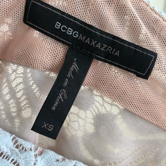 Off the shoulder BCBG long sleeve lace top - Picture 2 of 2